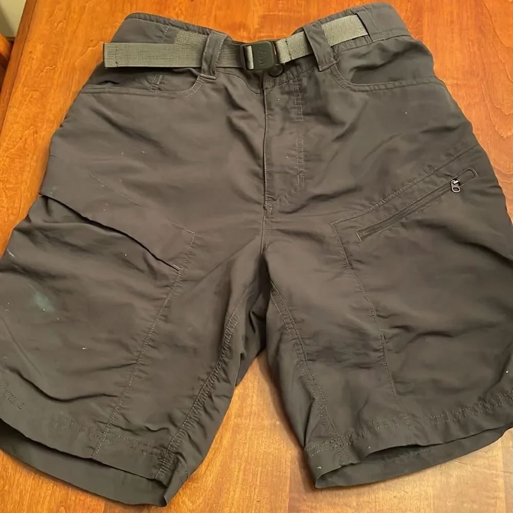 The North Face Belted Cargo Shorts - Small