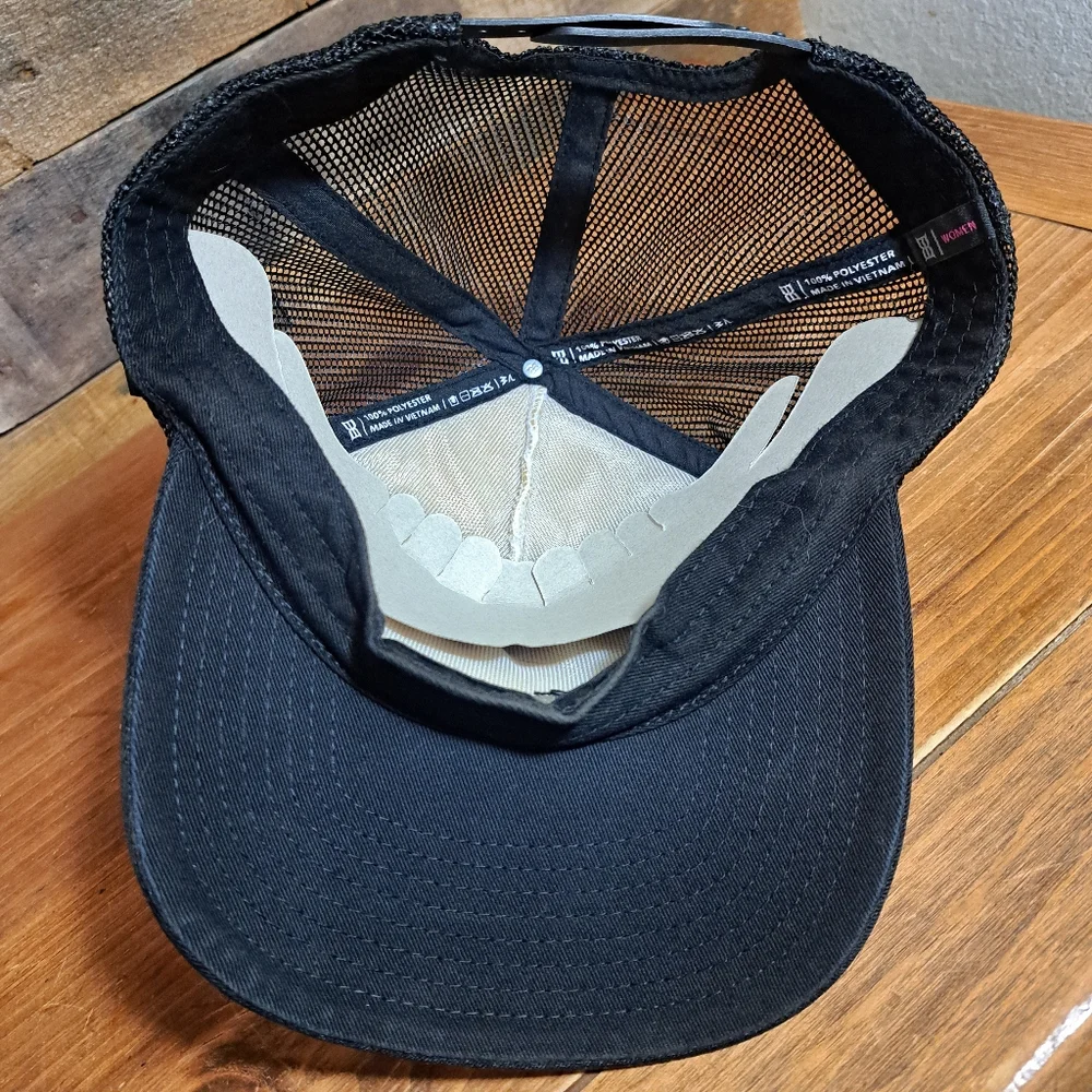Womens Bex Sunglasses Baseball Cap Black and White Meet Me In The Wild Wild West