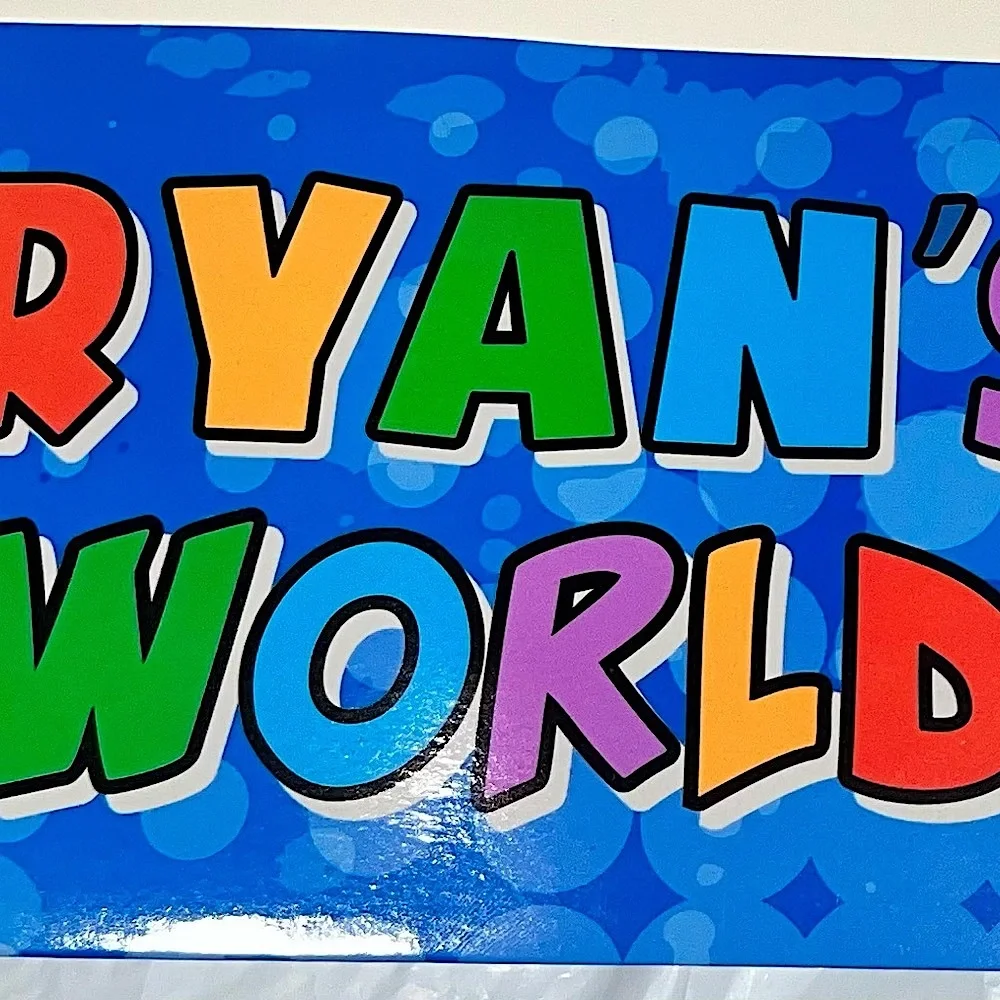 Ryan's World Folders 5 PIECE LOT NEW