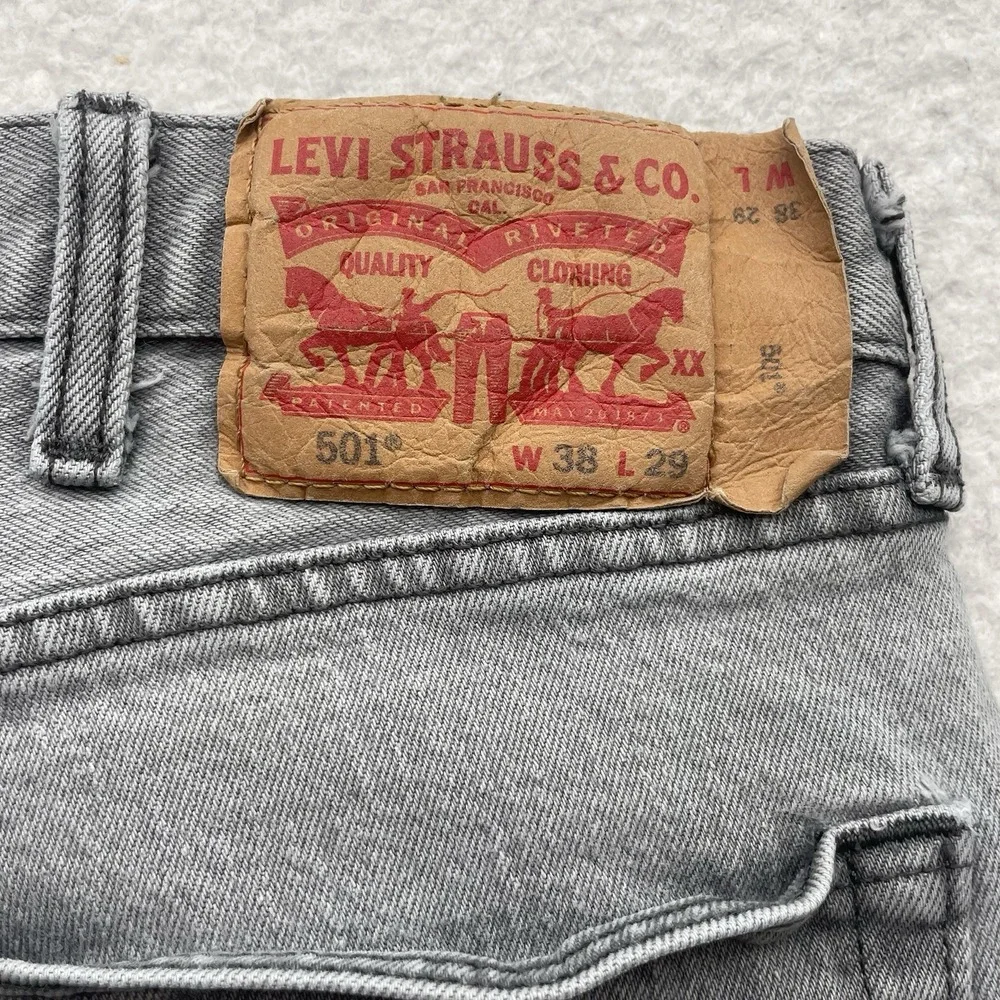 Levis 501 Jeans‎ Mens 38x28 (Tag 38x29) Gray Button Fly Straight Leg 100% Cotton
