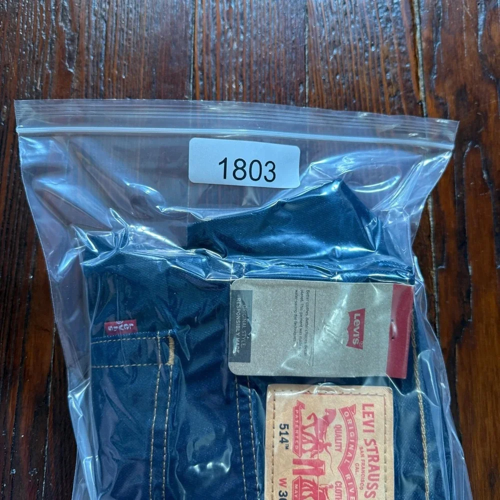 NWT Levis 514 Jeans Mens 30x30 Blue Dark‎ Wash Straight Leg Stretch Denim Pants