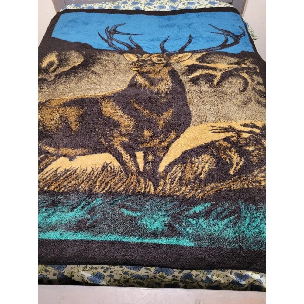 San Marcos Deer Buck Stag Elk Antlers‎ Blanket 54x79