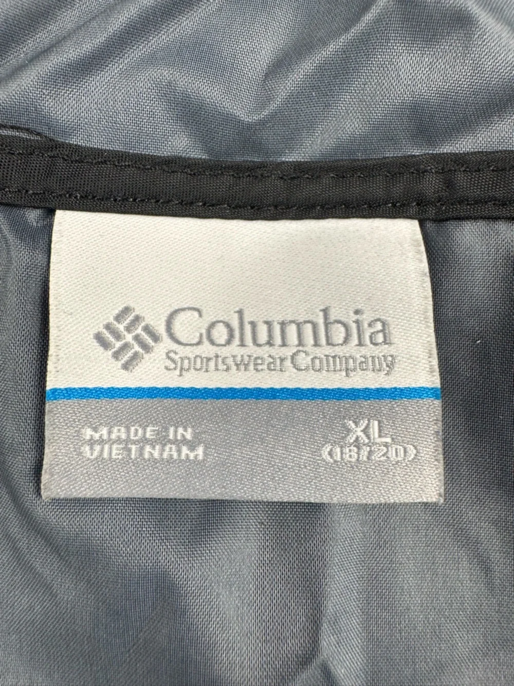 Columbia lightweight hooded