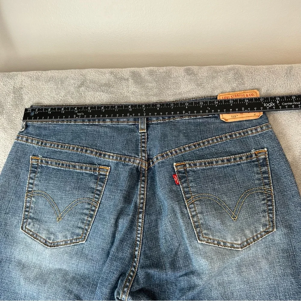 Levis this pair