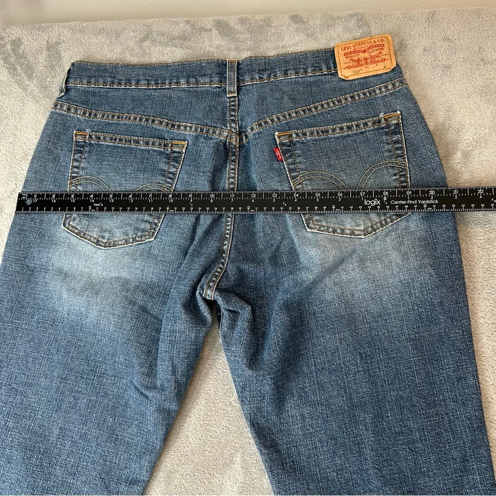Levis this pair