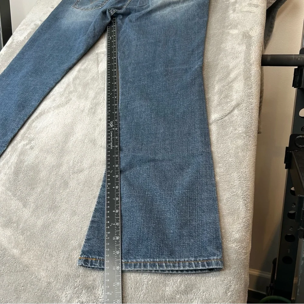 Levis this pair