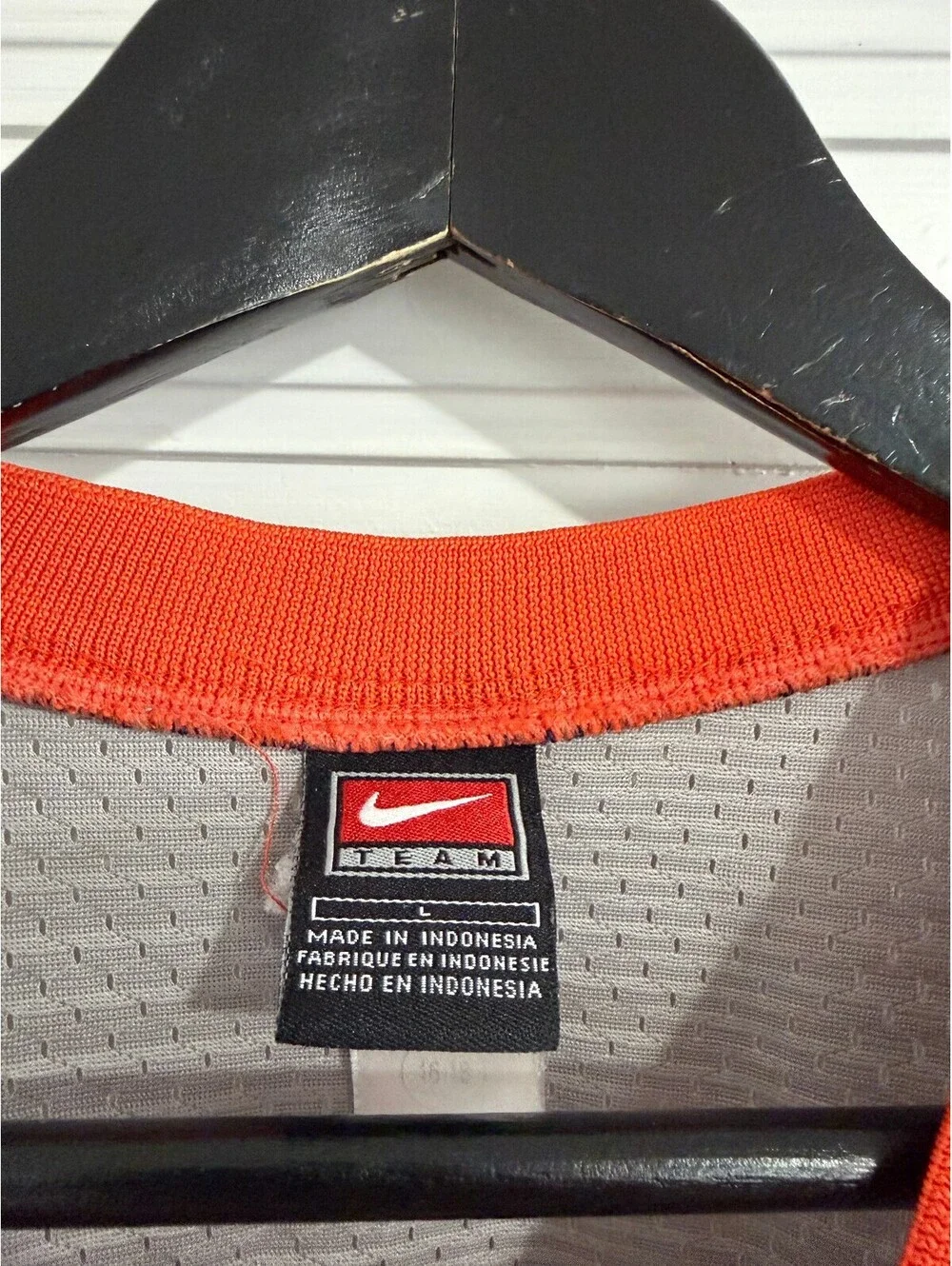 Nike throwback carmello