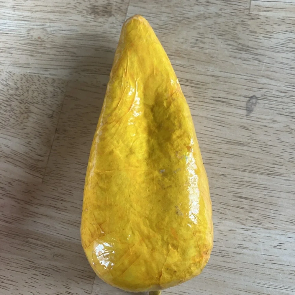 1 Yellow Banana Pepper Artificial Fruit Paper Mache Solid‎ Decorative Vegetable
