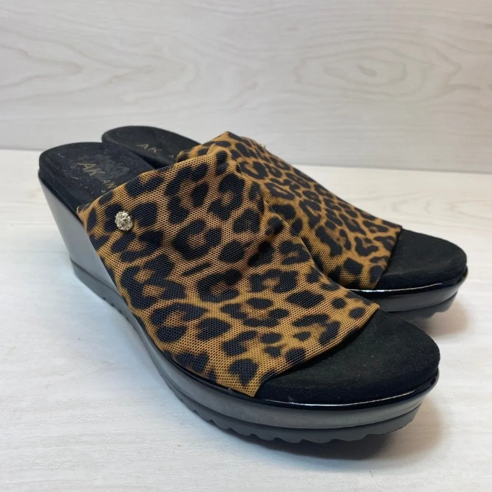 Anne Klein Women 8.5 Akrellin Wedge Sandals Leopard Print Black Animal Slide Y2k