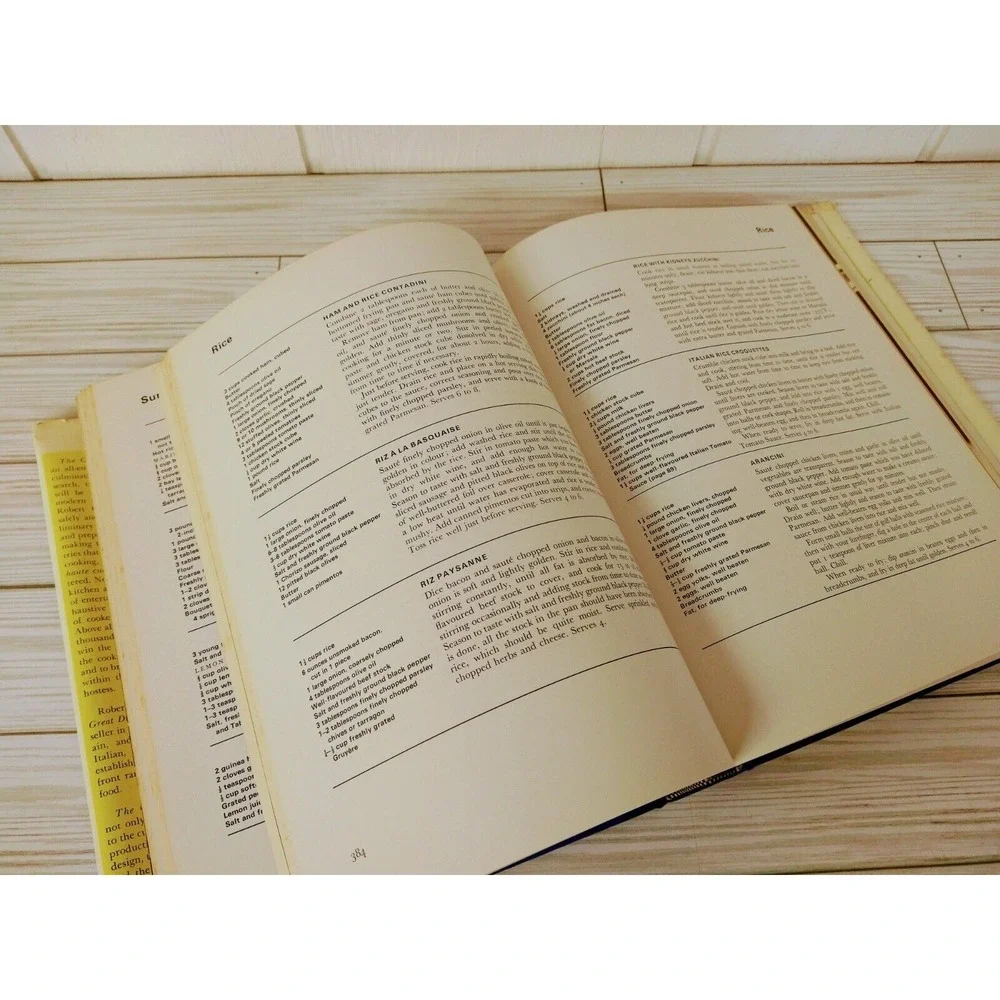 Vintage Cookbook connoisseur cookbook