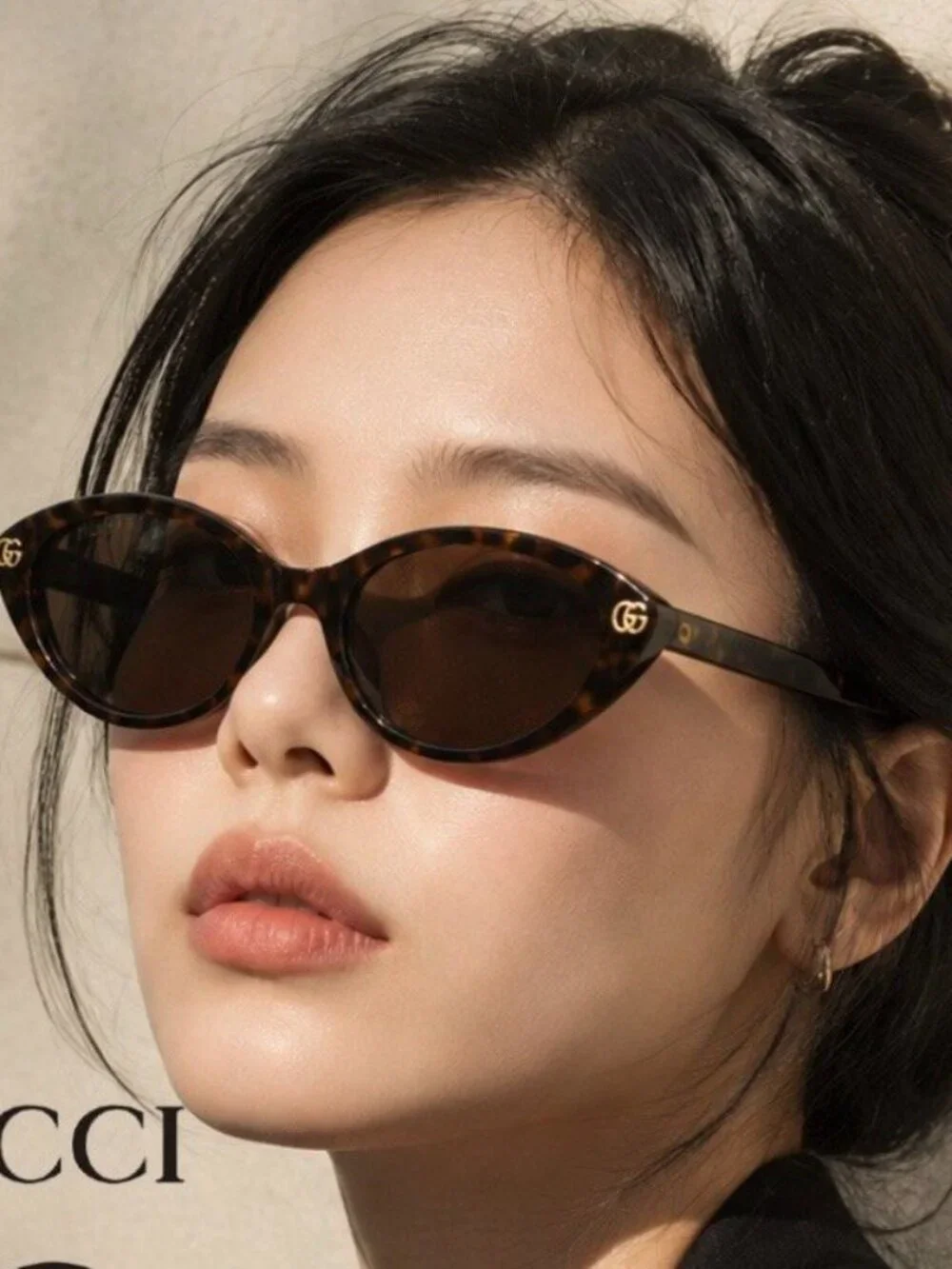 Gucci model gg2110s