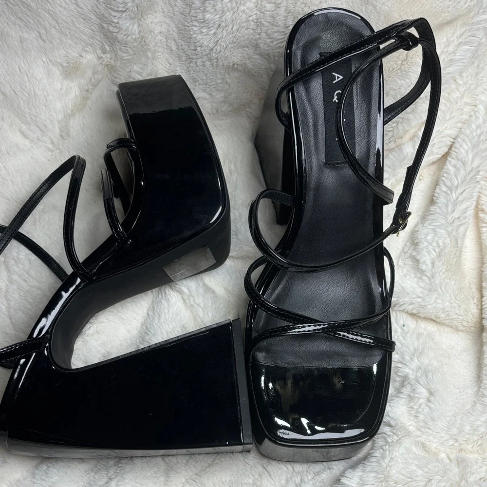 Steve Madden Aqua Heels