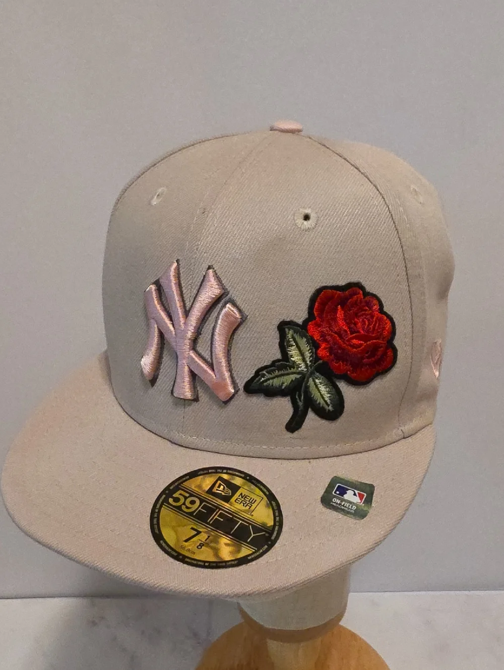 New Era  Beige Baseball Cap with Pink NY Logo & Red Rose Patch