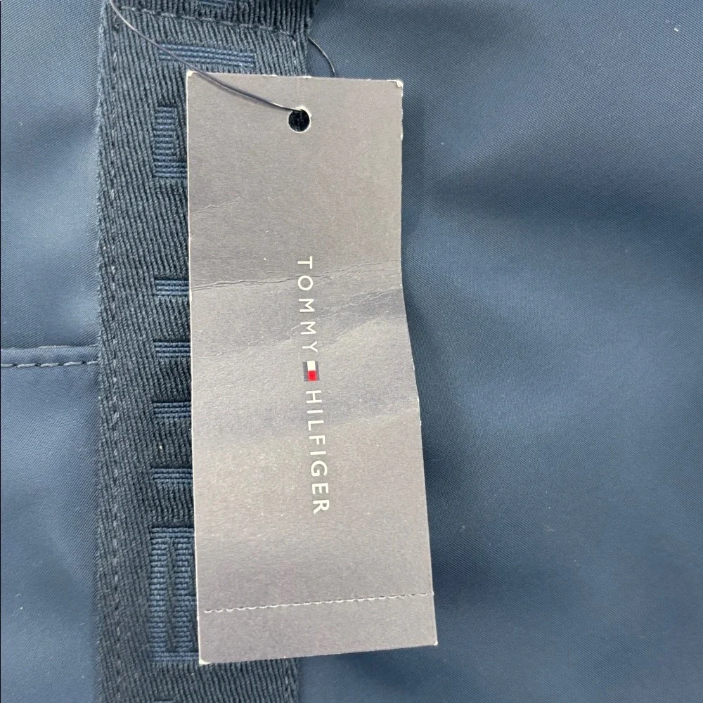 Tommy Hilfiger stay organized