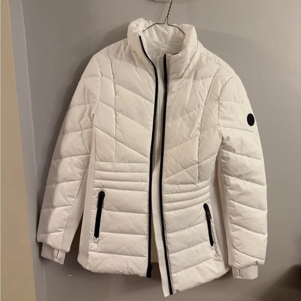 Michael Kors White Quilted Puffer Jacket – Size Small
