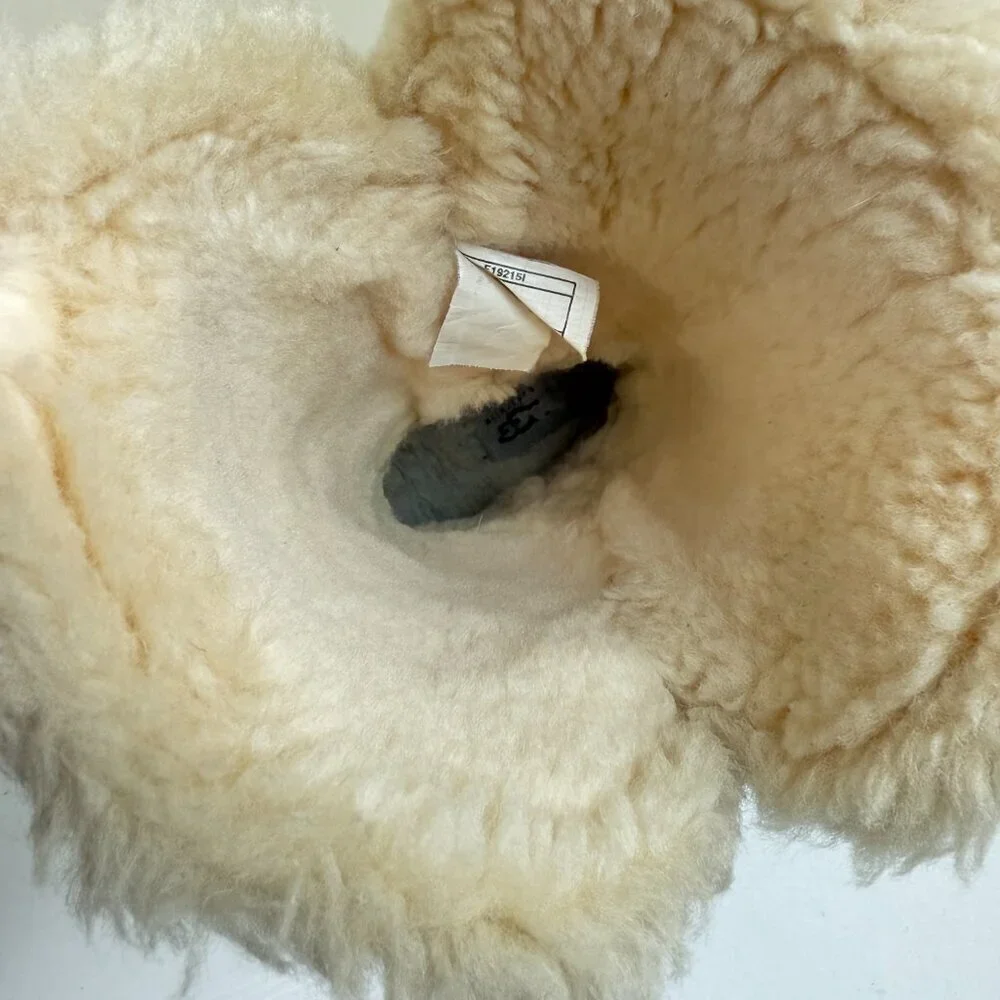 UGG pre owned