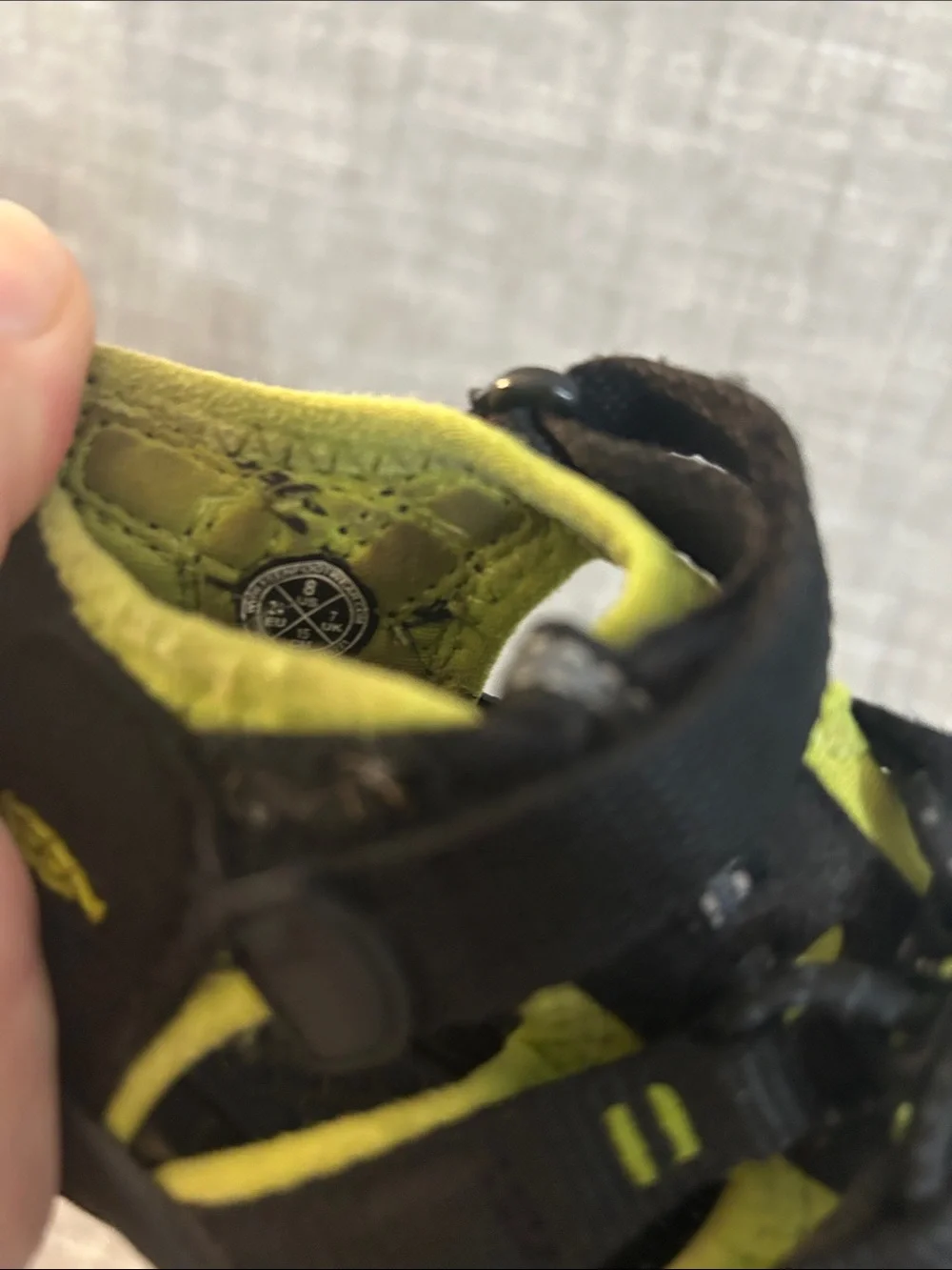 Keen durable closed