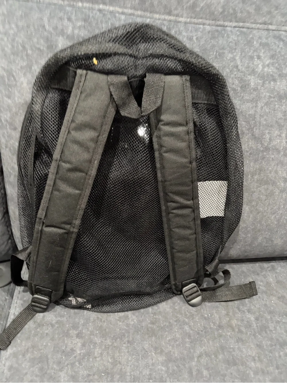 N/A black mesh