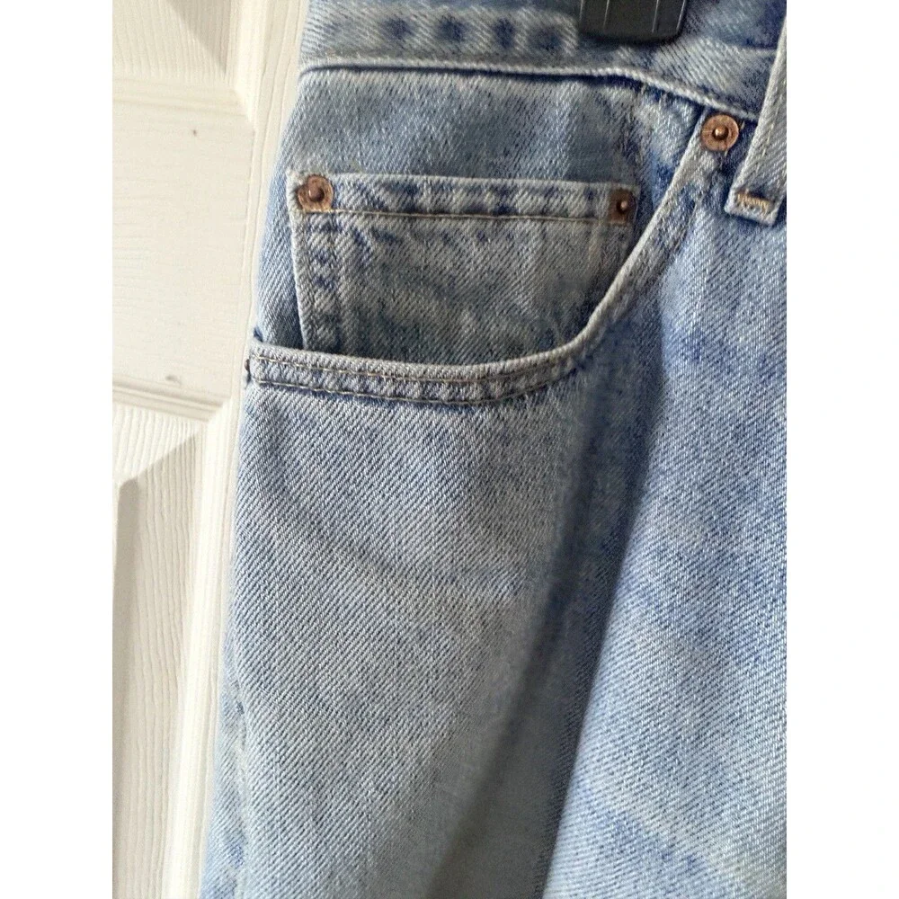 Levis mens they