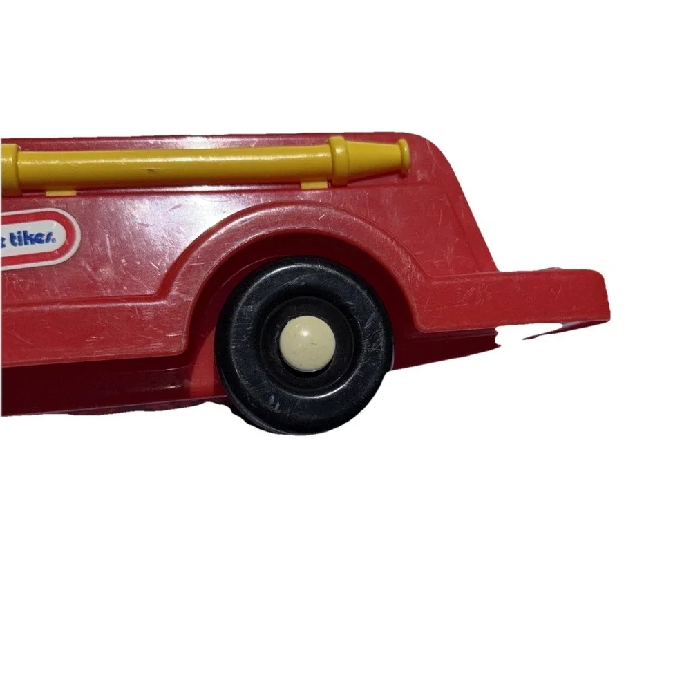 Little Tikes Red Fire‎ Truck Toy with White Pivoting Ladder and Yellow Hoses