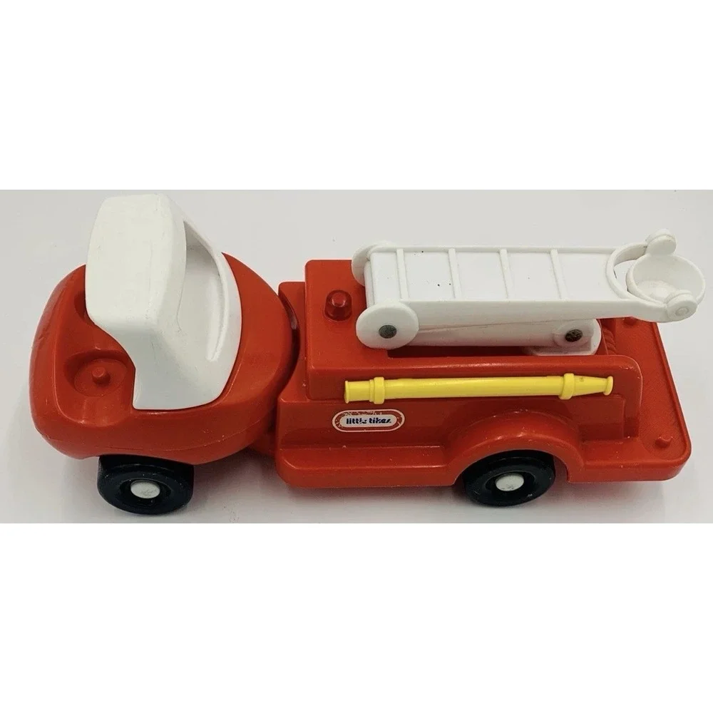 Little Tikes Red Fire‎ Truck Toy with White Pivoting Ladder and Yellow Hoses