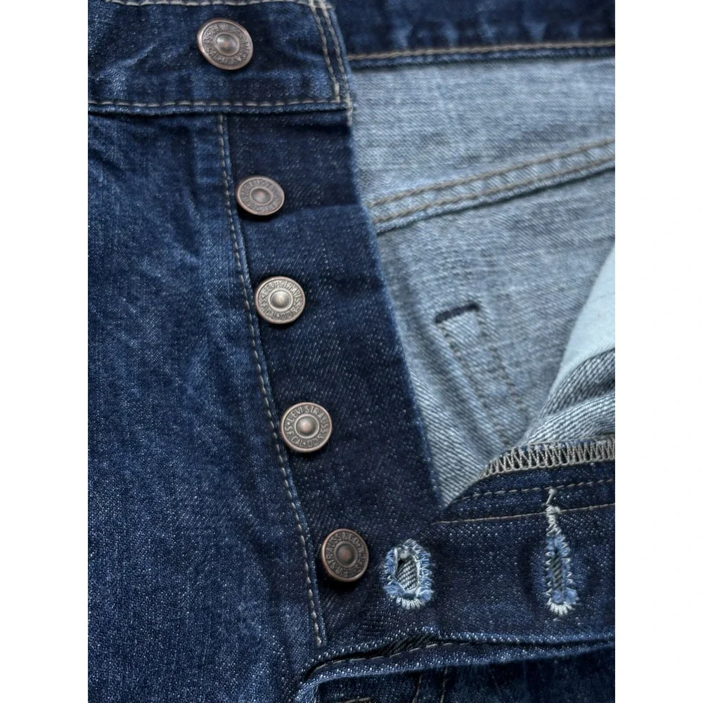 Levis excellent pre