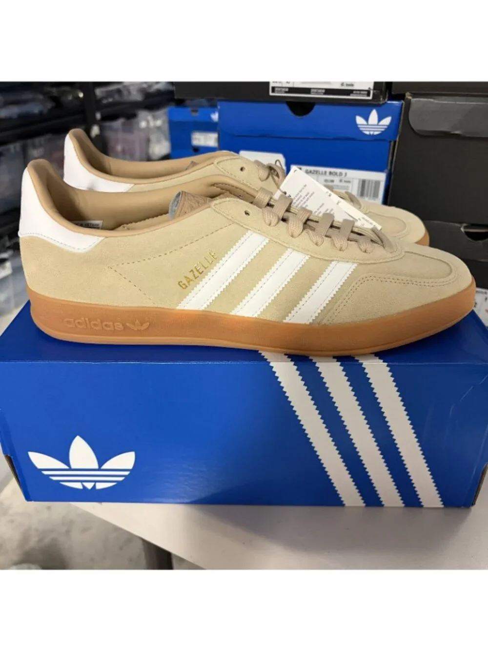 adidas low top