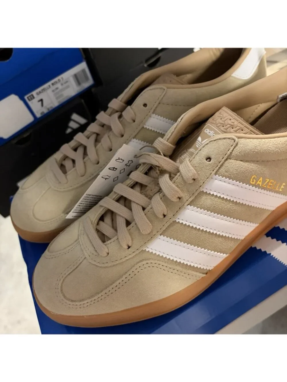 adidas low top