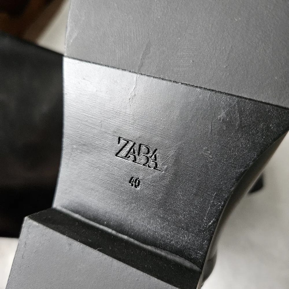 Zara heel detail