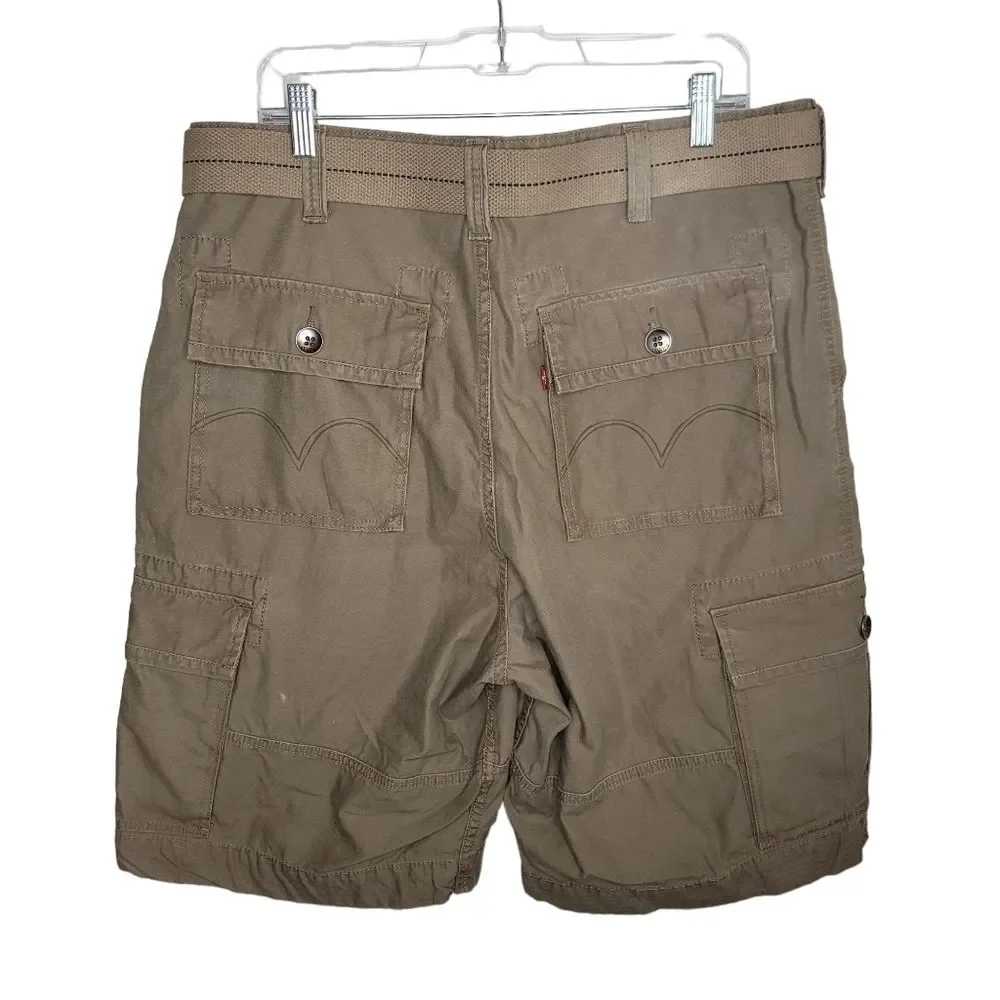 Levi's Men's khaki cargo shorts w/belt size 36