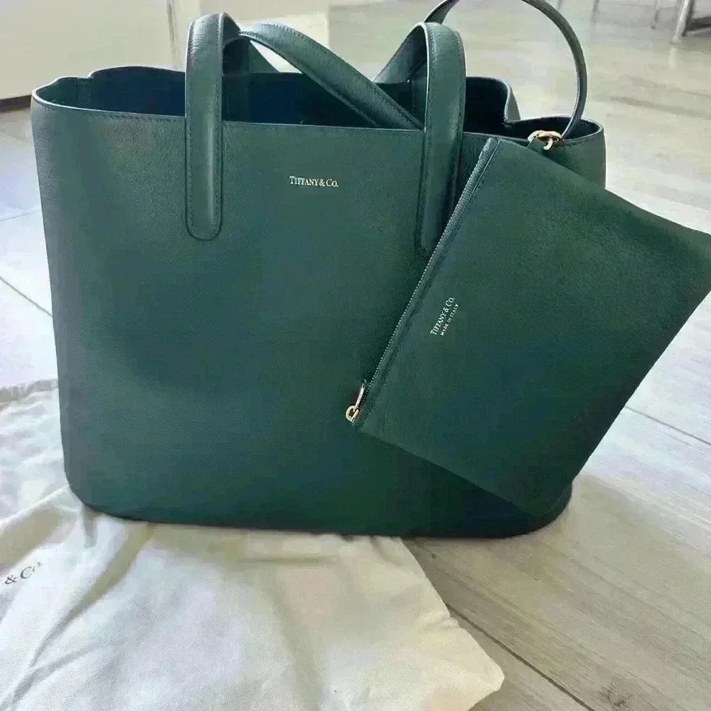 Gorgeous emerald green leather + suede authentic Tiffany & Co tote bag