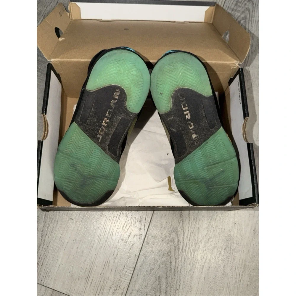 Aqua jordan retro