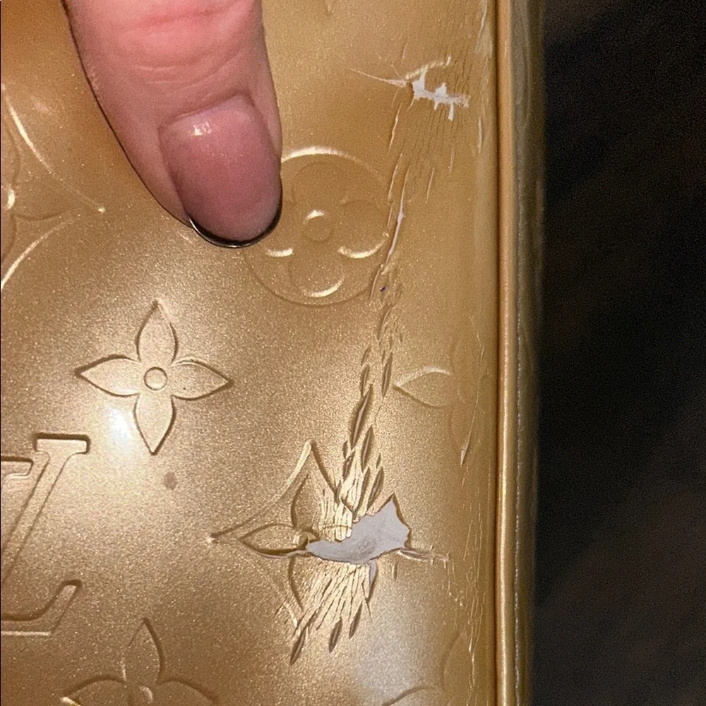 Louis Vuitton long pattern please