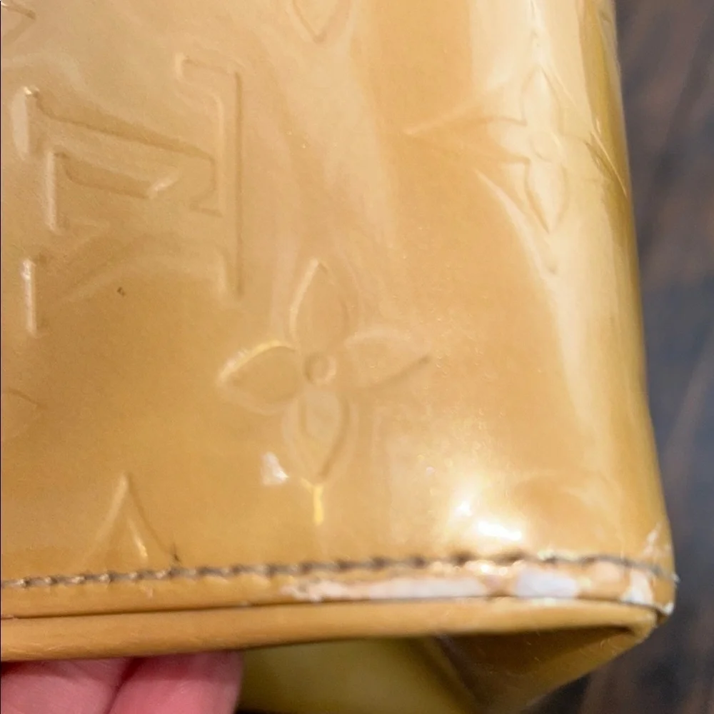 Louis Vuitton includes date