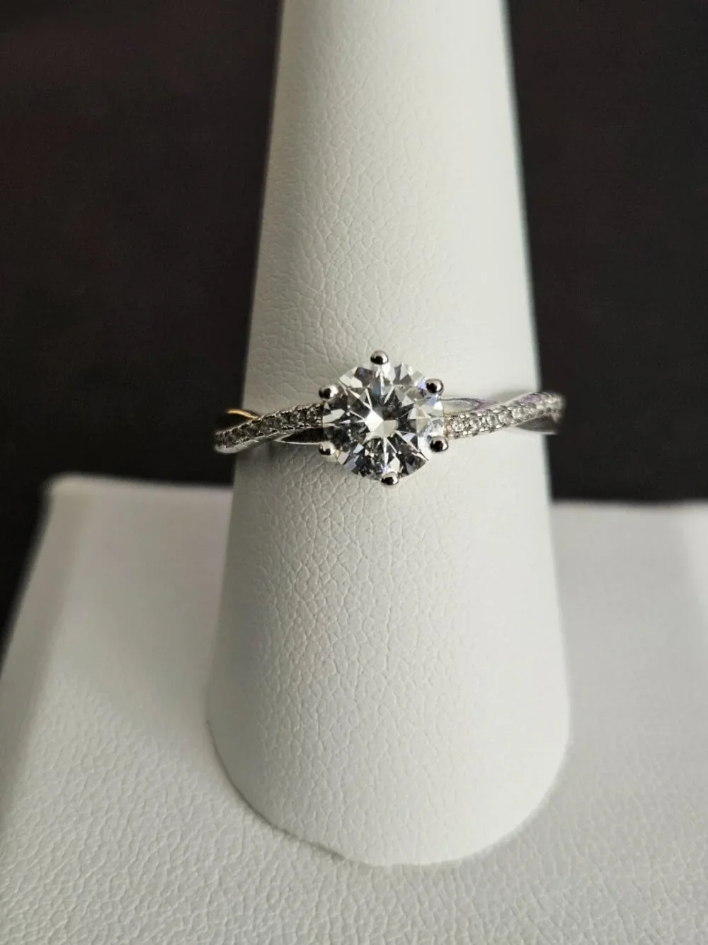 925 Sterling Silver 1ct Moissanite Twist Ring Sz 9