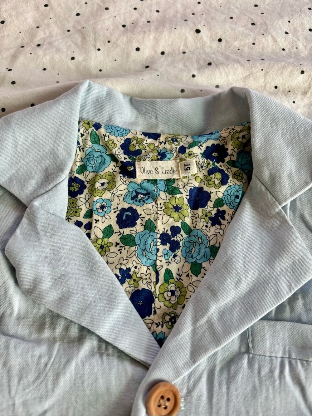 Olive + Cradle light blue