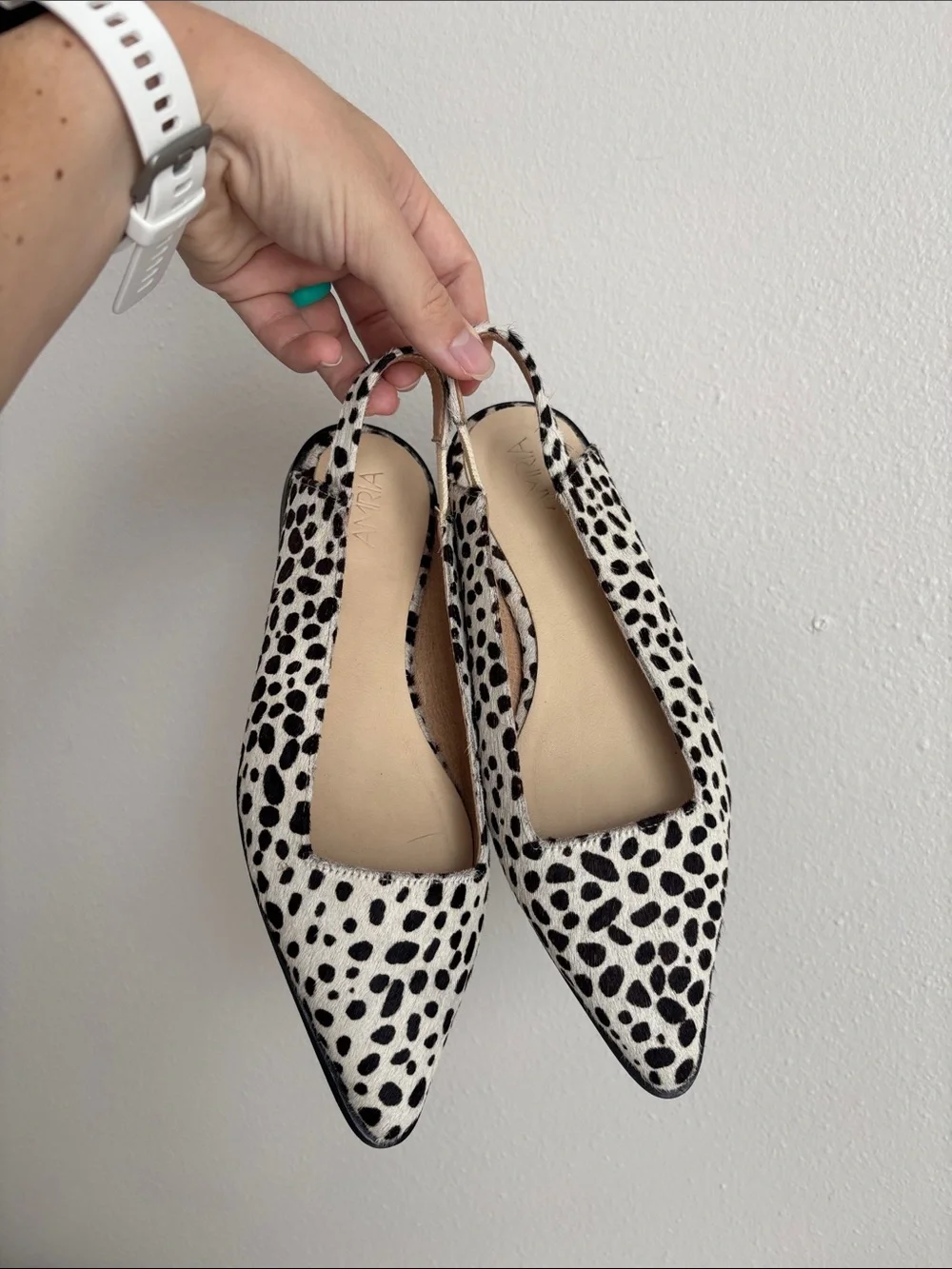 Amria pointy-toe slingback flats with calf hair animal print size EU 36