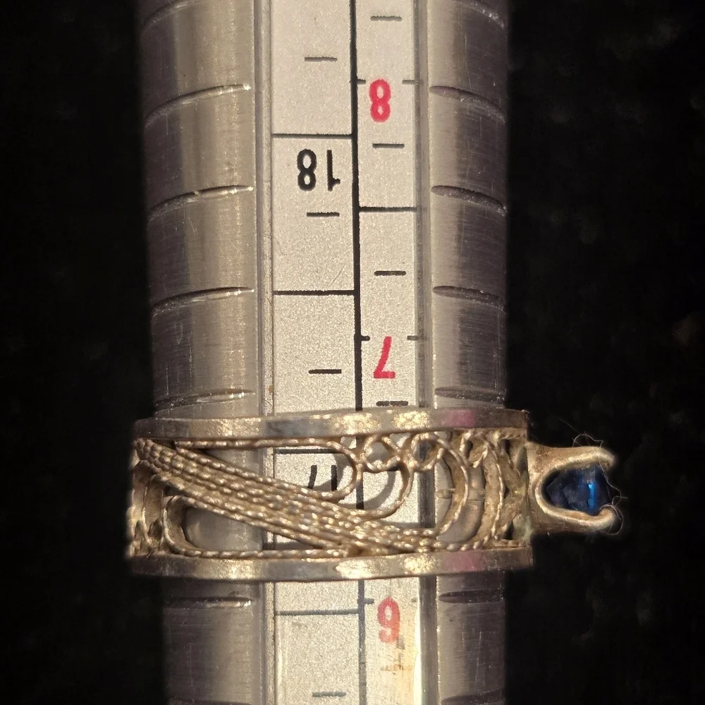 unbranded blue topaz