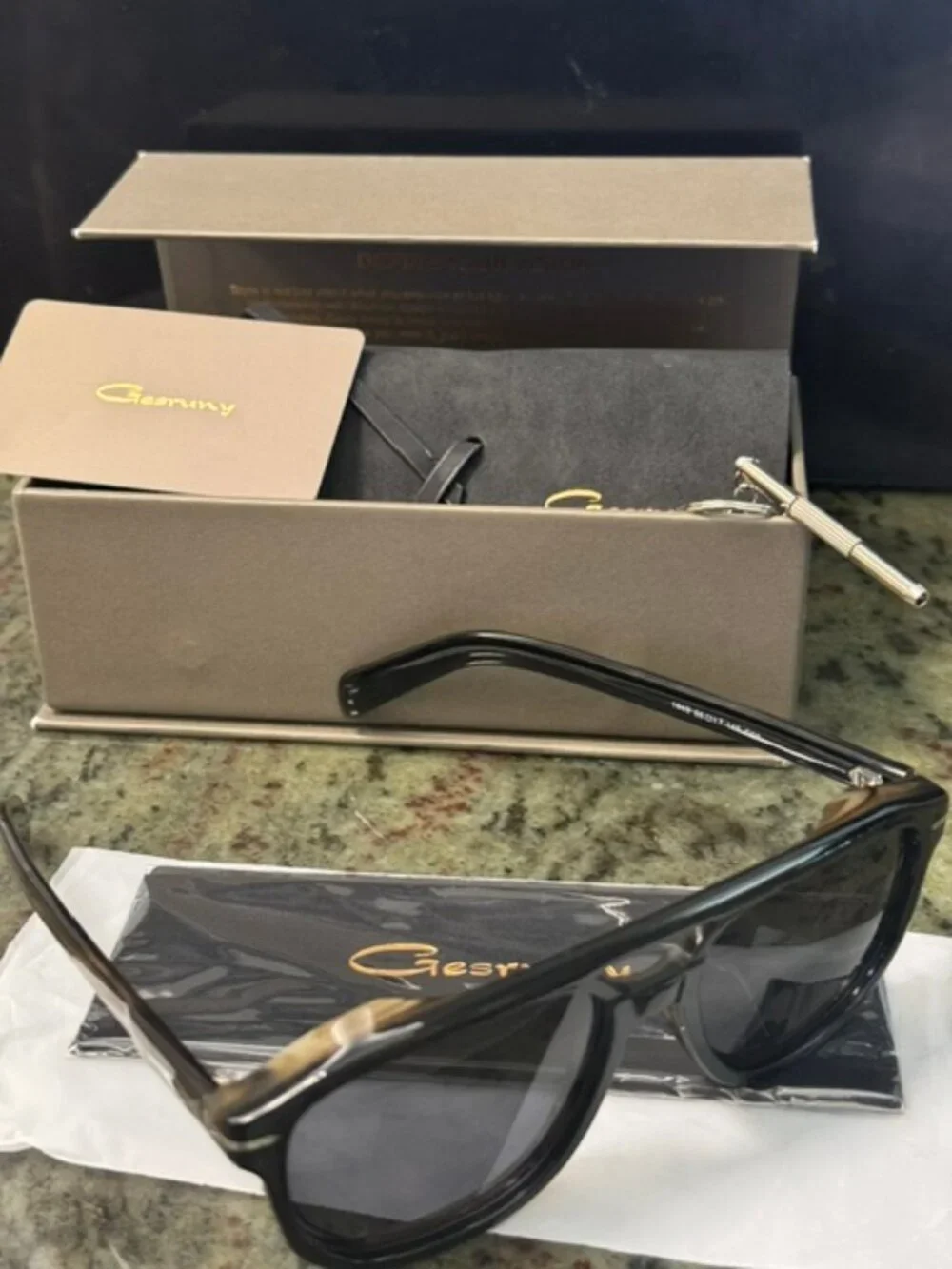 Gesruny 1645 sunglasses