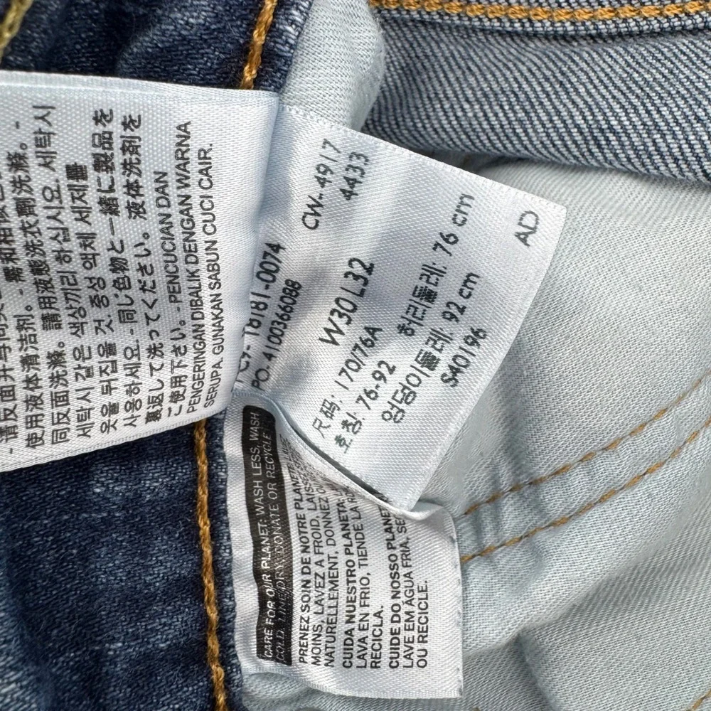 Levi's 541 Athletic Taper Jeans Mens 32x30 Blue Medium Wash Stretch Denim