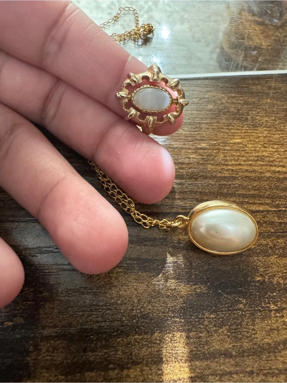 Rare Avon reversible ring size 8 and reversible necklace bundle