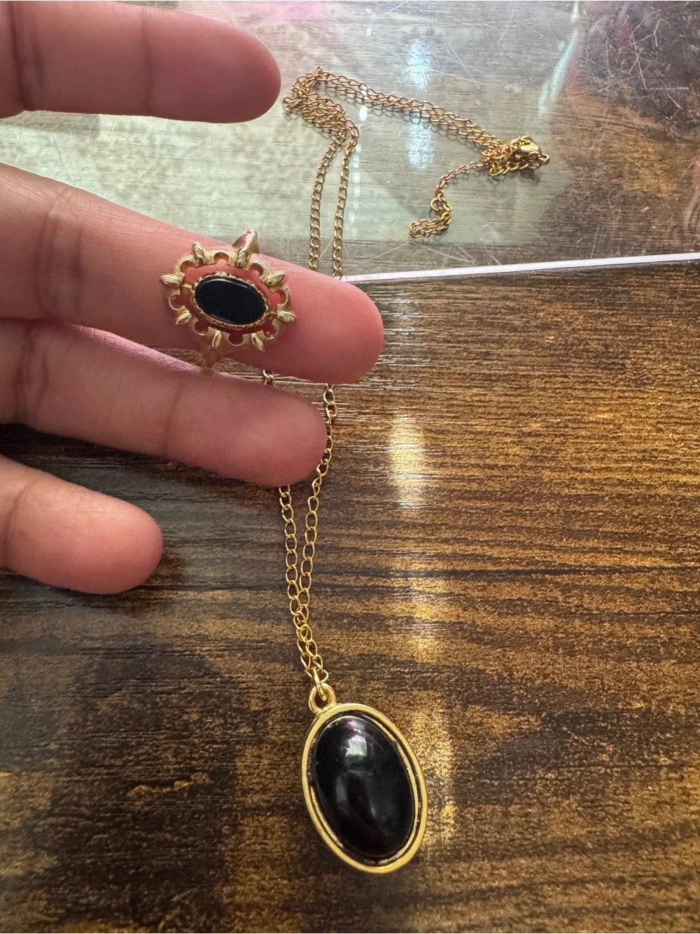 Rare Avon reversible ring size 8 and reversible necklace bundle