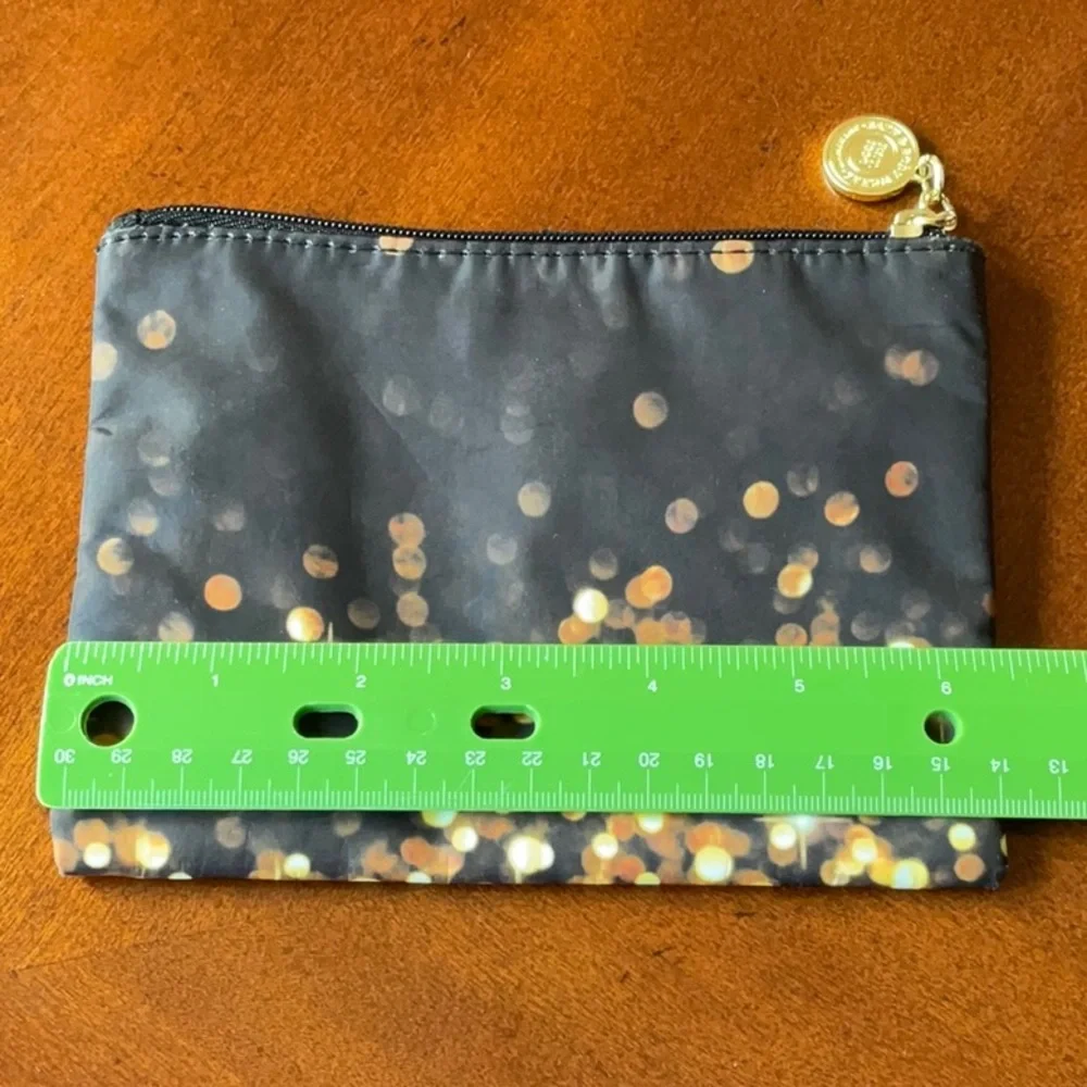SPARKLE Bath & Body Works Small zippered bag. CUTE
