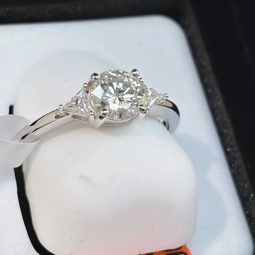 AXNT moissanite stone