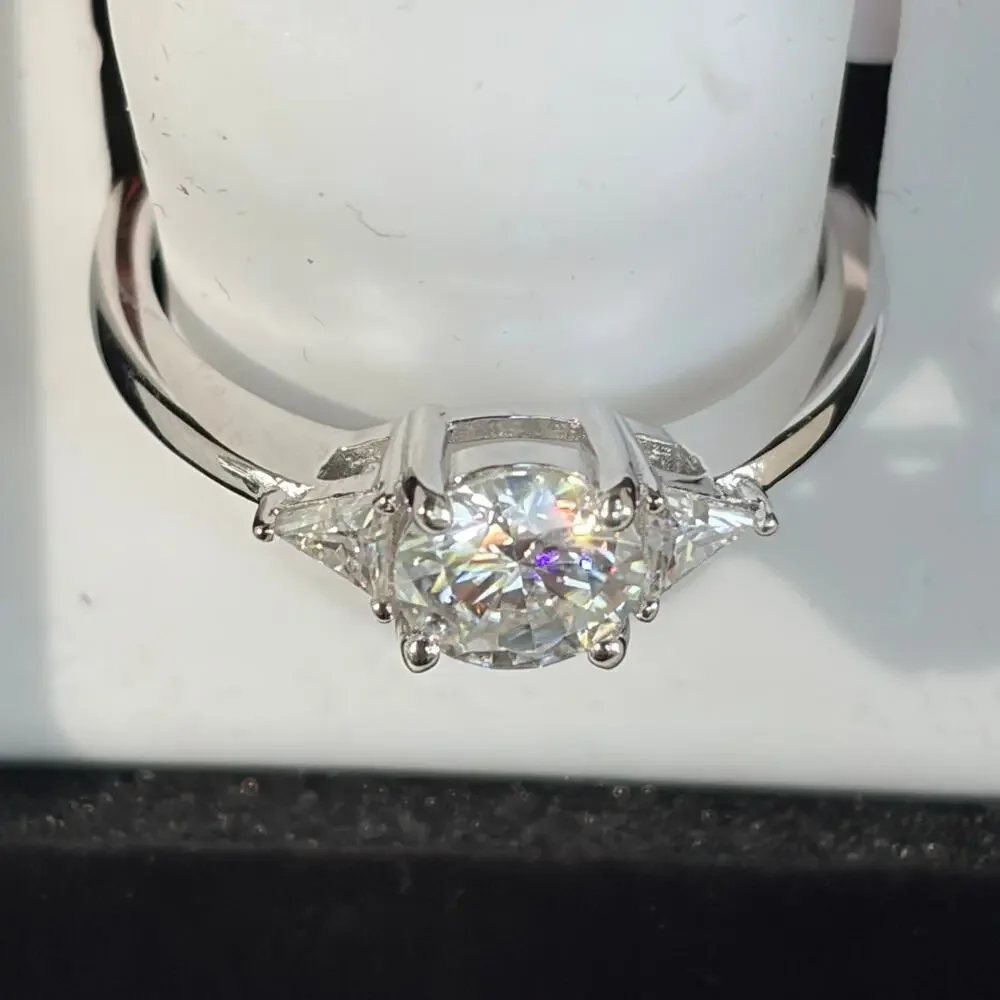 AXNT moissanite stone