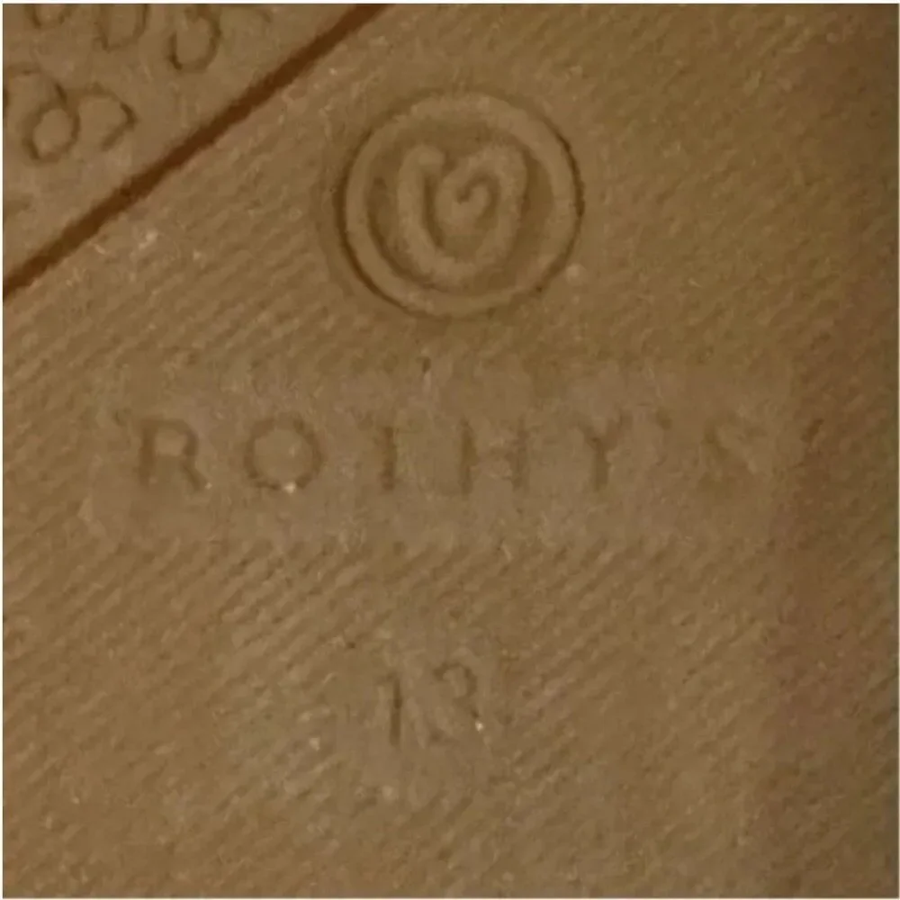 Rothy's The Kids Sneaker Knit Navy Blue with a Smile and a Winking Eye Size 13