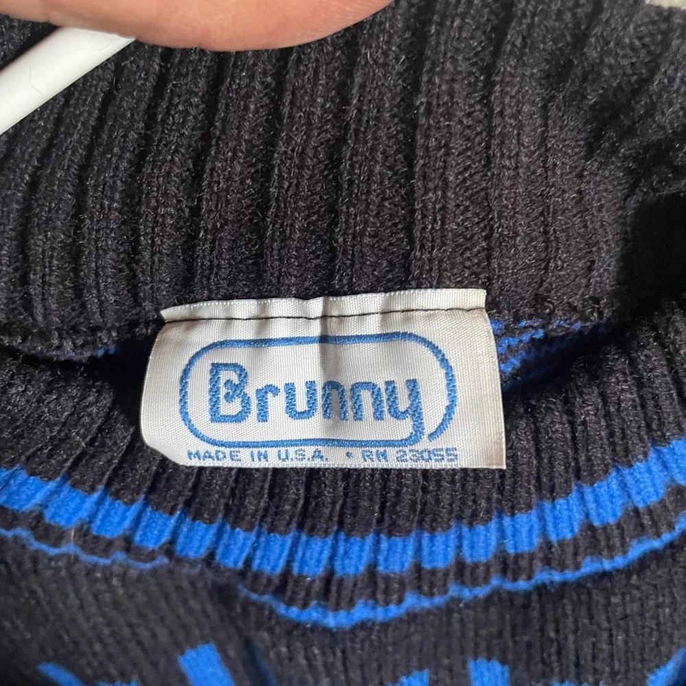 Brunny striking black