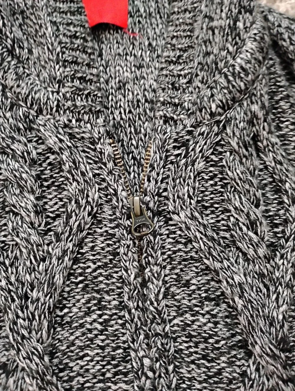 Saks Fifth Avenue full cable ribbed