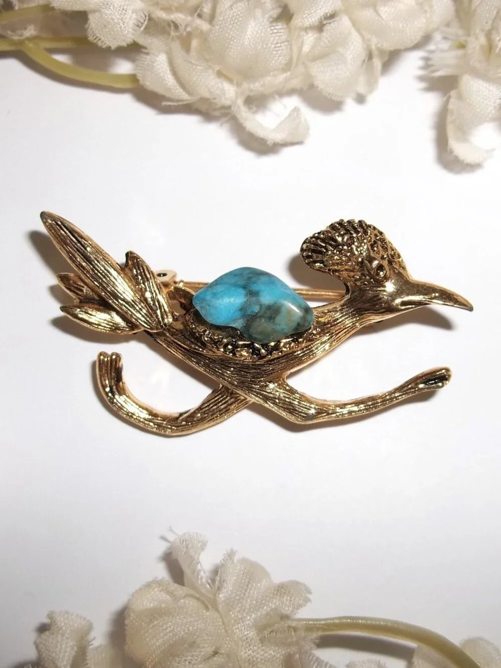 Vintage Brooch Pin Road Runner Faux Turquoise Blue Gold Tone Bird Lover D847