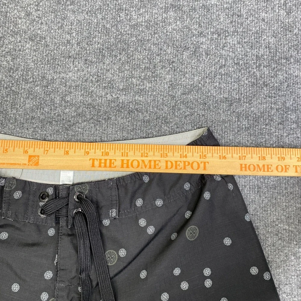 VTG Quiksilver Edition Mens Board Shorts 32 Charcoal Grey Ripstop AOP Print Surf